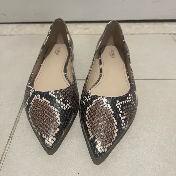 NWT - BOTKIER Snake print flats, Size 6 - Picture 4 of 9
